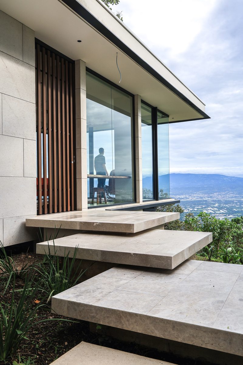 Claro del Bosque — residential architecture, Escazú, Costa Rica